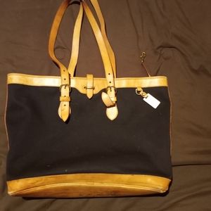 Dooney & Bourke Tote